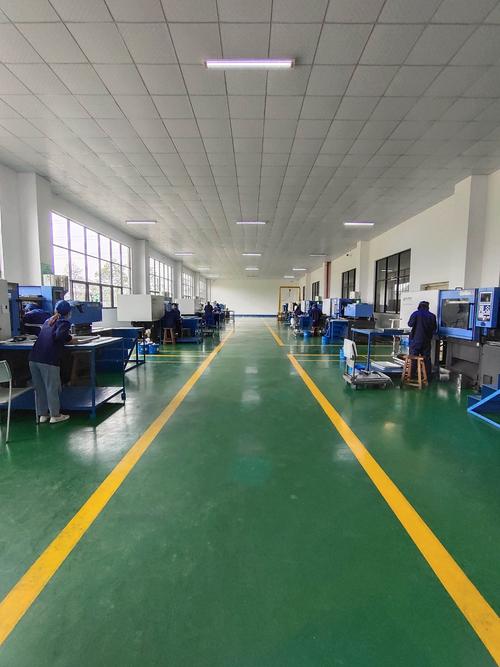 廣西晨天恒源金屬制品 專業(yè)研發(fā)、生產(chǎn)與銷售鎢合金產(chǎn)品