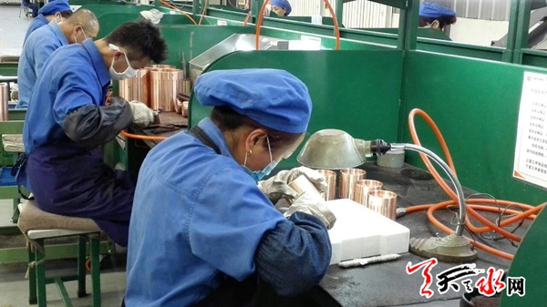 西電天水合金加快產(chǎn)品結(jié)構(gòu)轉(zhuǎn)型升級(jí)，引領(lǐng)有色金屬壓延加工行業(yè)創(chuàng)新